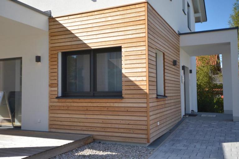 Quel bardage choisir pour votre façade à Besançon ?